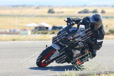 media/Oct-15-2023-TrackXperience (Sun) [[85198ff50b]]/Group 2/session 4 turn 3/